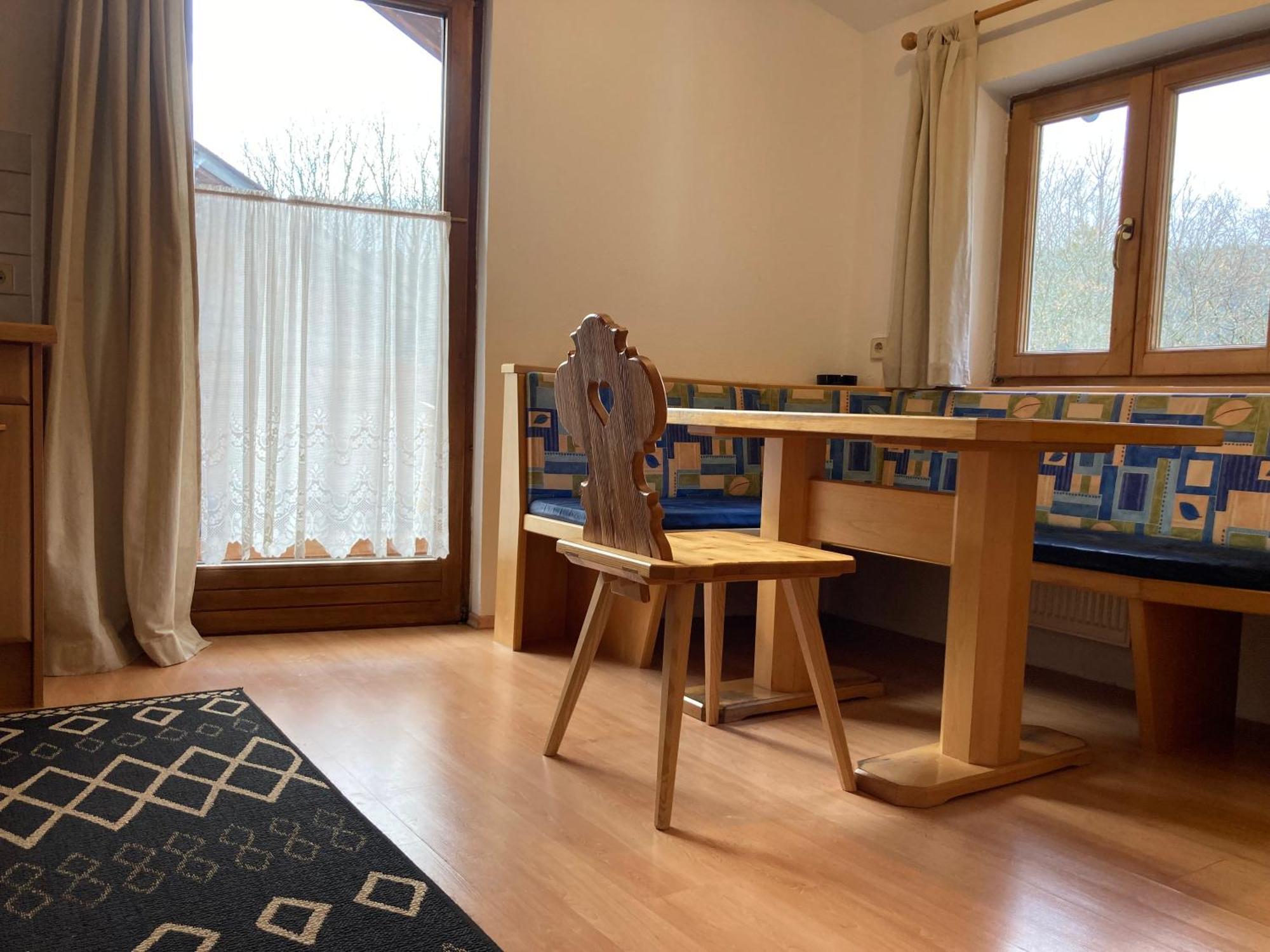 Oefnerhof Apartment ลอยทัช ภายนอก รูปภาพ