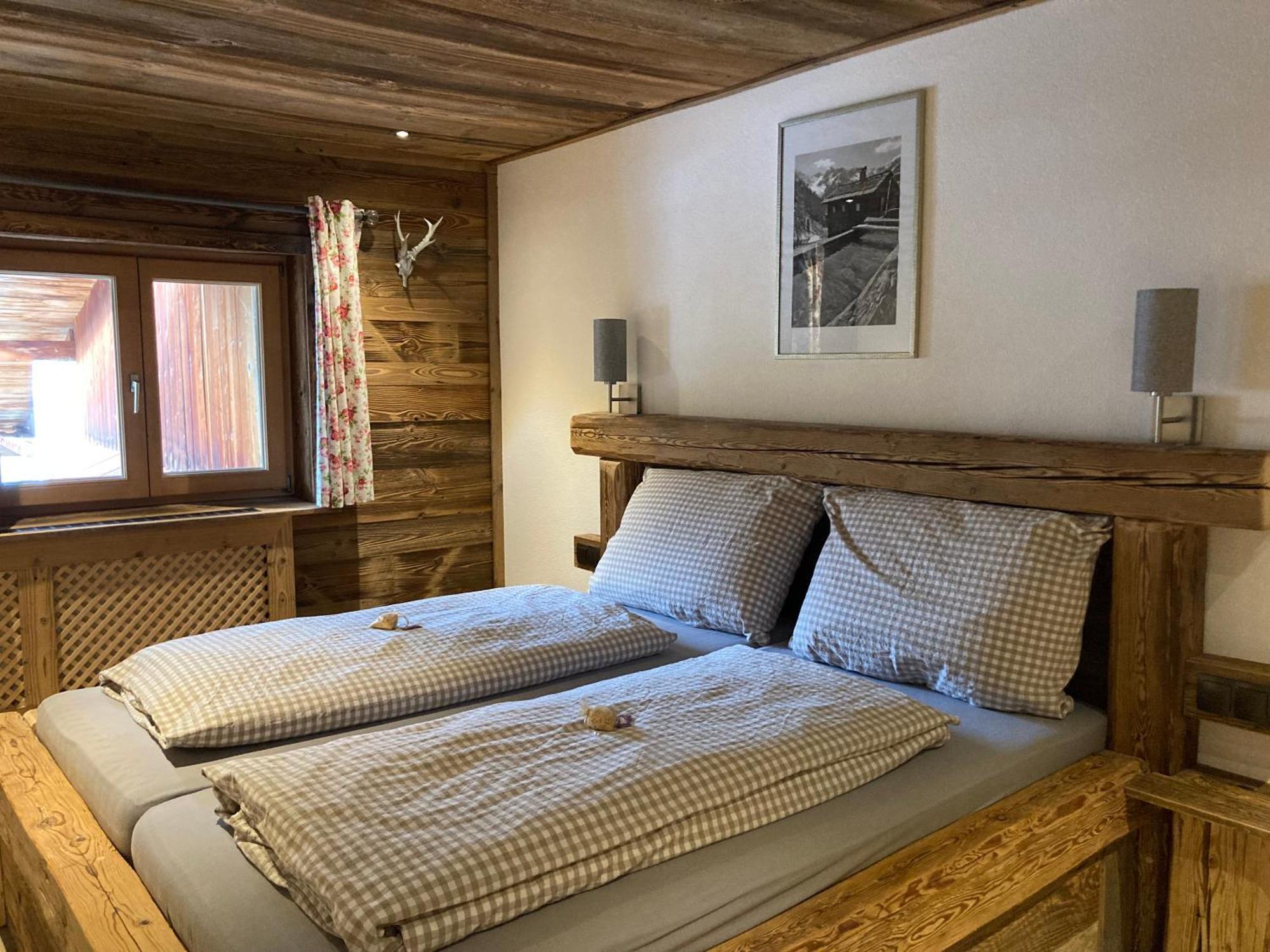 Oefnerhof Apartment ลอยทัช ภายนอก รูปภาพ